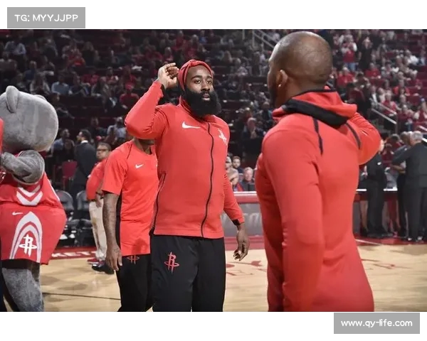 防守型中场:掌控比赛的关键一环 防守型中场:掌控比赛的关键一环