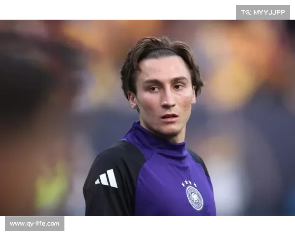 德甲球员表现分析:谁将在新赛季中脱颖而出成为关键人物 德甲球员表现分析:谁将在新赛季中脱颖而出成为关键人物